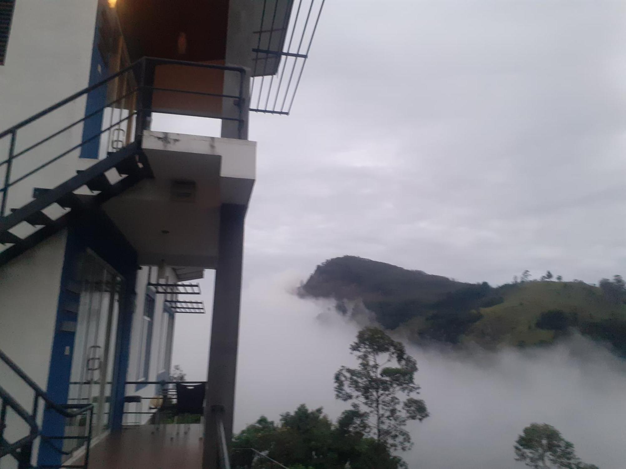 Ella Floating View Exterior foto